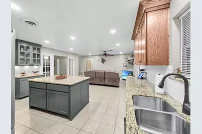 10922 Glen Oaks Street, Beaumont, TX 77705 - Photo 18