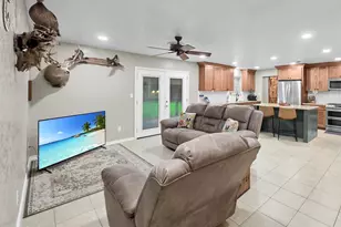 10922 Glen Oaks St, Beaumont, TX 77705 - Photo 22