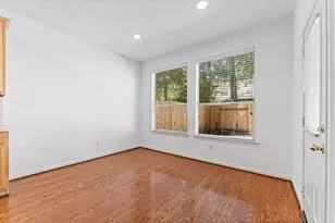 39 E Burberry Cir, The Woodlands, TX 77384 - Photo 16