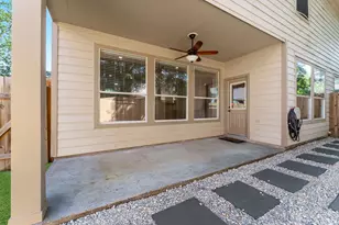 39 E Burberry Cir, The Woodlands, TX 77384 - Photo 36