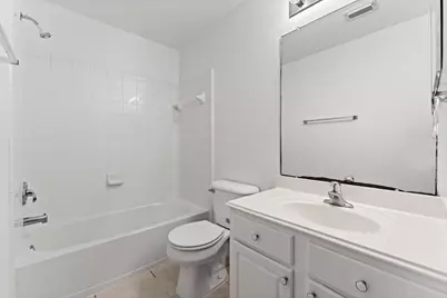 39 E Burberry Circle, The Woodlands, TX 77384 - Photo 32
