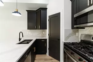 4605 Siegel St, Houston, TX 77009 - Photo 10