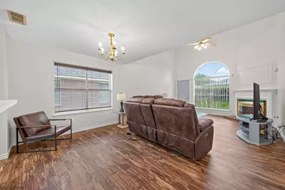 2446 Kenbridge Drive, Houston, TX 77067 - Photo 10