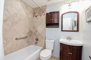 831 Saulnier St, Houston, TX 77019 - Photo 10