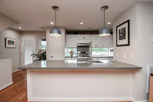 831 Saulnier St, Houston, TX 77019 - Photo 24