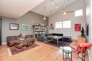 831 Saulnier St, Houston, TX 77019 - Photo 32