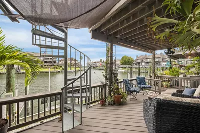 18305 Starboard Drive, Houston, TX 77058 - Photo 2