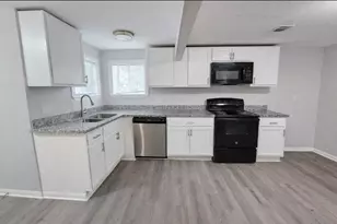 309 E Pine St, Daisetta, TX 77533 - Photo 6