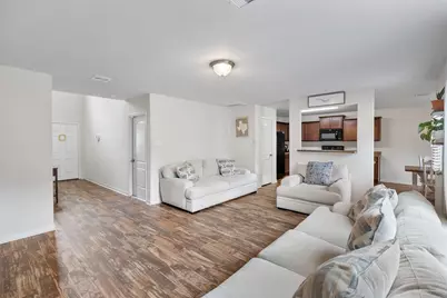 10035 Meadow Mill Forest Lane, Houston, TX 77044 - Photo 4