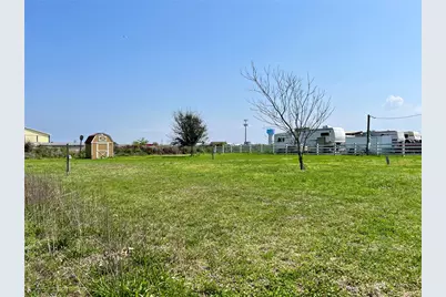 1080 N Monkhouse Drive, Crystal Beach, TX 77650 - Photo 2