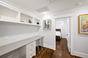 5687 Green Tree Rd, Houston, TX 77056 - Photo 26