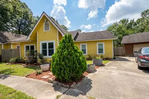 11988 Crystal Creek, Conroe, TX 77303 - Photo 2