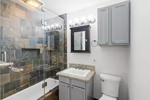 704 E 11th 1/2 St, Houston, TX 77008 - Photo 34