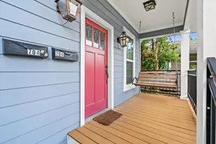704 E 11th 1/2 St, Houston, TX 77008 - Photo 8