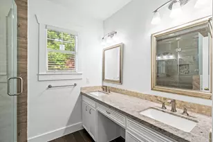 704 E 11th 1/2 St, Houston, TX 77008 - Photo 26