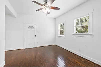 704 E 11th 1/2 Street, Houston, TX 77008 - Photo 20