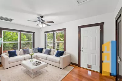 704 E 11th 1/2 Street, Houston, TX 77008 - Photo 32