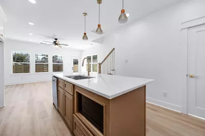 8598 Hoffman Street, Houston, TX 77016 - Photo 10
