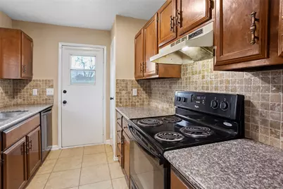 509 N 11th Street, La Porte, TX 77571 - Photo 12