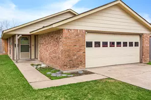 509 N 11th St, La Porte, TX 77571 - Photo 1
