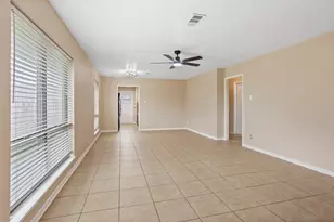 509 N 11th St, La Porte, TX 77571 - Photo 8