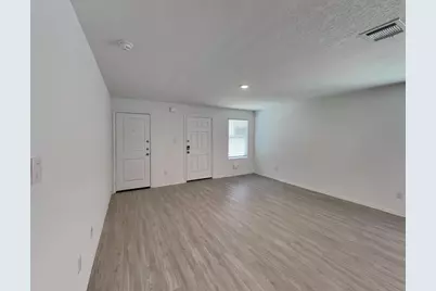 5310 Devils Ridge, Converse, TX 78109 - Photo 2