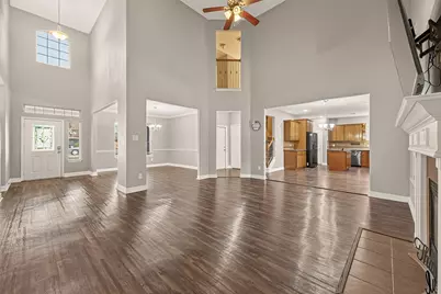 14006 Martinique Lane, Mont Belvieu, TX 77523 - Photo 8
