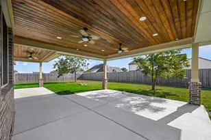 14006 Martinique Ln, Mont Belvieu, TX 77523 - Photo 24