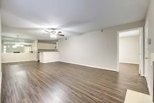 10729 Braes Bend Dr, Houston, TX 77071 - Photo 10