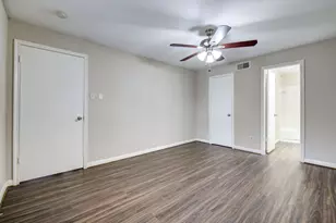 10729 Braes Bend Dr, Houston, TX 77071 - Photo 18