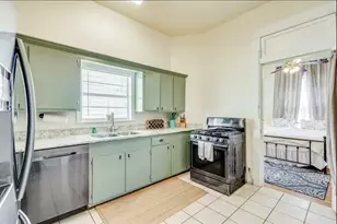 1628 17th, Galveston, TX 77550 - Photo 10