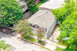 304 Bomar St, Houston, TX 77006 - Photo 18