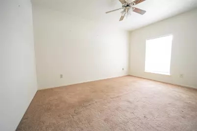 13927 Lynnwood Lane, Sugar Land, TX 77498 - Photo 6