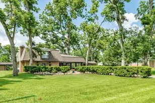 349 Pecan Estates Rd, Angleton, TX 77515 - Photo 1