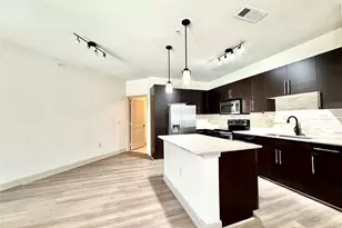 3788 Richmond St Ave, Houston, TX 77046 - Photo 2