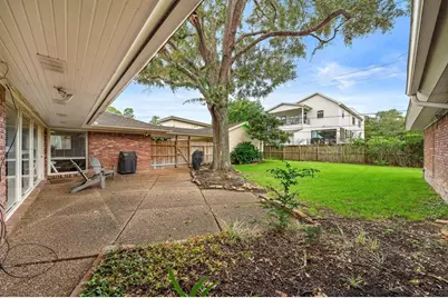 4922 Braesvalley Drive, Houston, TX 77096 - Photo 32