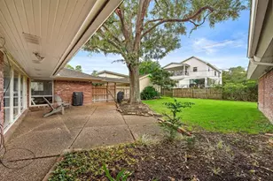 4922 Braesvalley Dr, Houston, TX 77096 - Photo 32