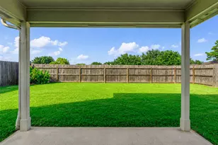 4027 Bentwood Dr, Dickinson, TX 77539 - Photo 32