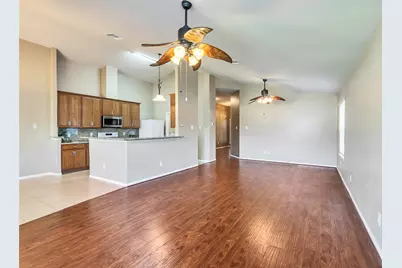 4027 Bentwood Drive, Dickinson, TX 77539 - Photo 18