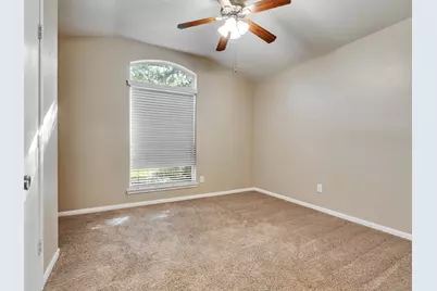 4027 Bentwood Drive, Dickinson, TX 77539 - Photo 6