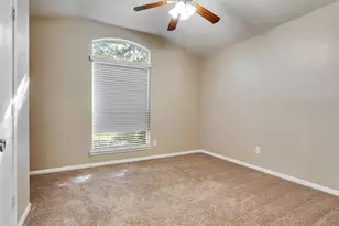 4027 Bentwood Dr, Dickinson, TX 77539 - Photo 6