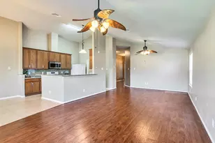4027 Bentwood Dr, Dickinson, TX 77539 - Photo 18