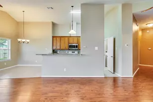 4027 Bentwood Dr, Dickinson, TX 77539 - Photo 16