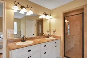 11807 Briarwood Ln, Montgomery, TX 77356 - Photo 16