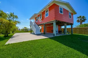 7120 E Hunter Dr, Hitchcock, TX 77563 - Photo 1