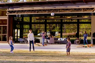 143 Pinehill Trails Ct, Willis, TX 77318 - Photo 10