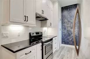 7314 Iwo Jima Rd, Houston, TX 77033 - Photo 8