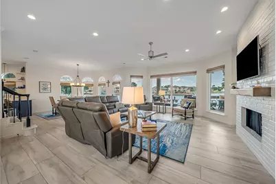 318 Bayshore Drive, Montgomery, TX 77356 - Photo 8
