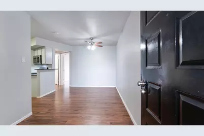 10811 Richmond Avenue #101, Houston, TX 77042 - Photo 2