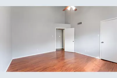 10811 Richmond Avenue #101, Houston, TX 77042 - Photo 10